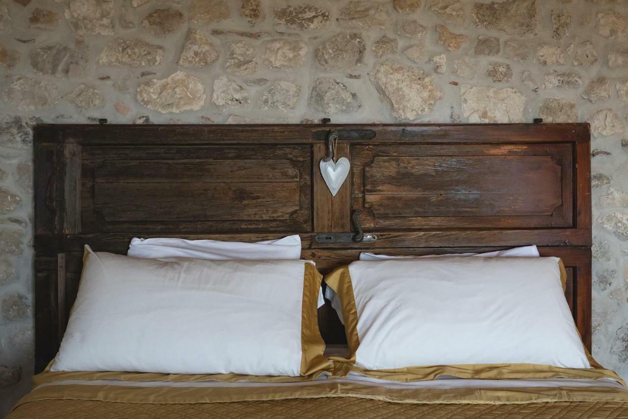 Aurora Medieval House Сермонета Екстер'єр фото