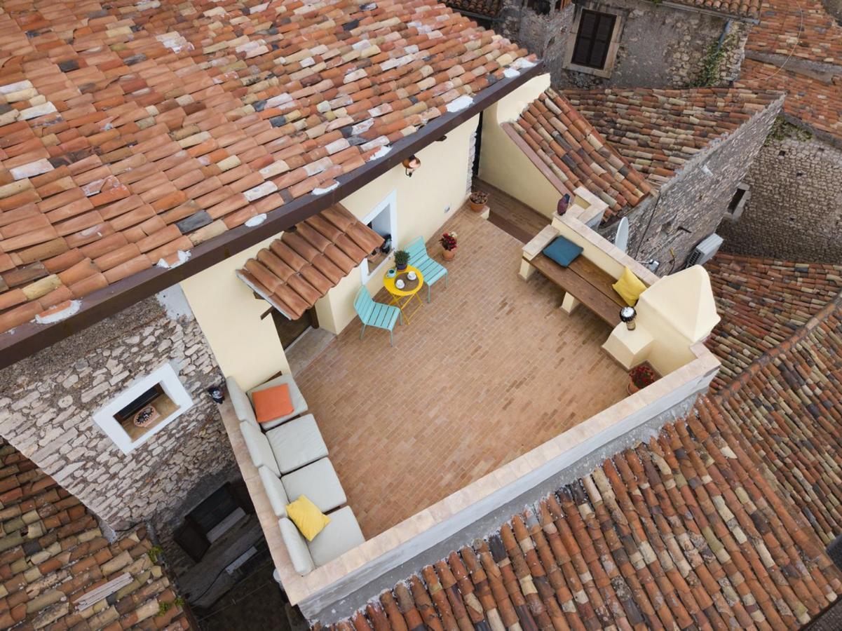Aurora Medieval House Сермонета Екстер'єр фото